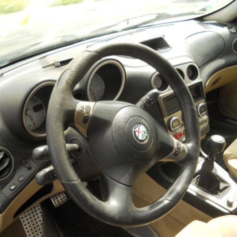 Malle/Hayon arriere ALFA ROMEO 156 Photo n°6