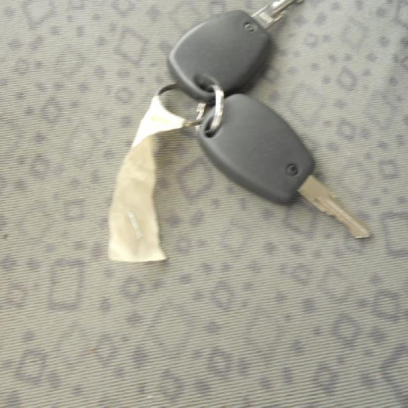 Etrier avant droit (freinage) DACIA DUSTER 1 Photo n°10