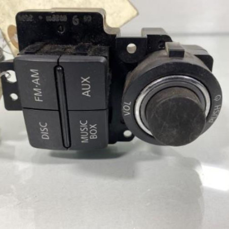 Commande autoradio NISSAN NAVARA 1