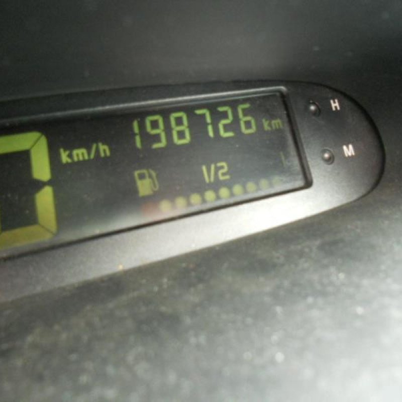 Malle/Hayon arriere RENAULT TWINGO 1 Photo n°7