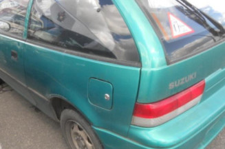 Retroviseur droit SUZUKI SWIFT 2