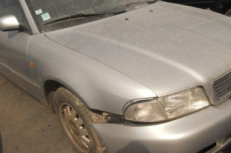 Retroviseur droit AUDI A4 1