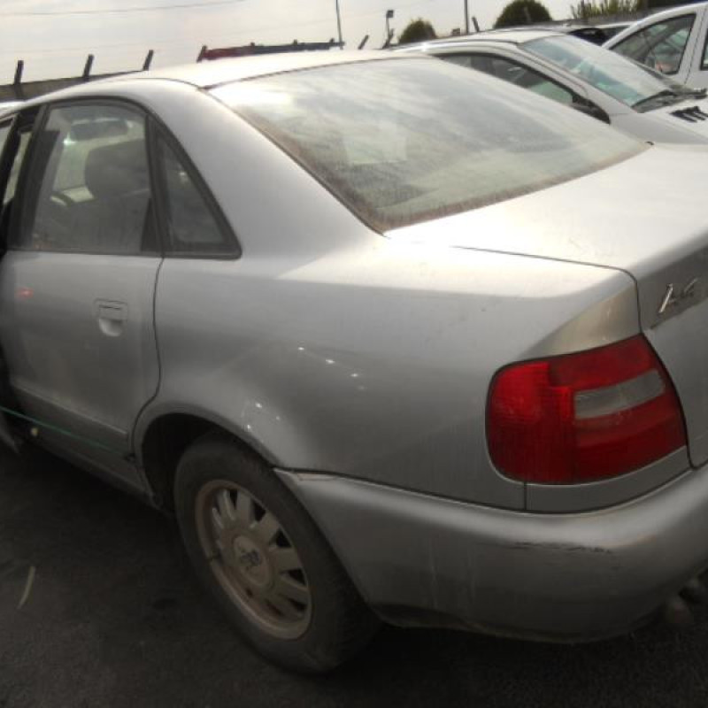 Retroviseur droit AUDI A4 1 Photo n°9