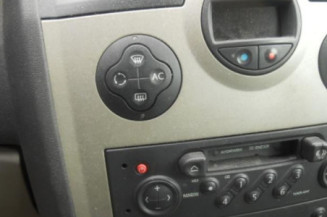 Bras essuie glace avant gauche RENAULT MEGANE 2