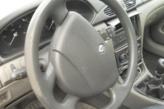 Bras essuie glace avant gauche RENAULT LAGUNA 2
