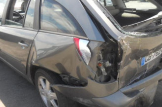 Bras essuie glace avant gauche RENAULT LAGUNA 2