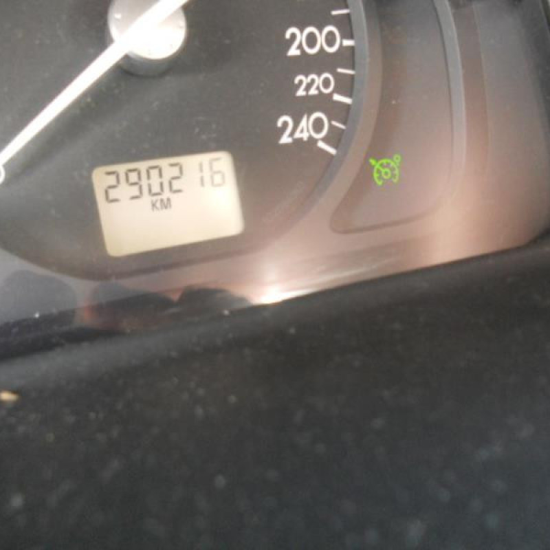 Bras essuie glace avant gauche RENAULT LAGUNA 2 Photo n°7
