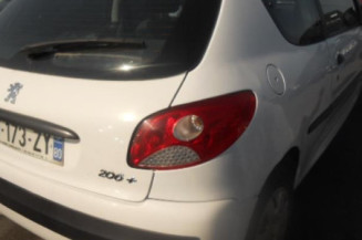 Bras essuie glace avant droit PEUGEOT 206+