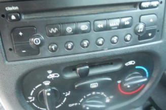 Bras essuie glace avant droit PEUGEOT 206+