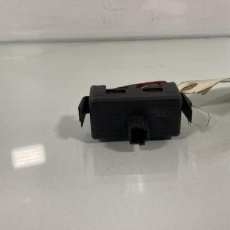 Bouton de warning RENAULT MEGANE 3 Photo n°3