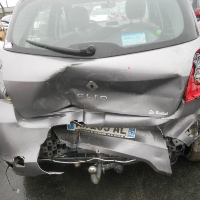 Maitre cylindre (freinage) RENAULT CLIO 3 Photo n°5