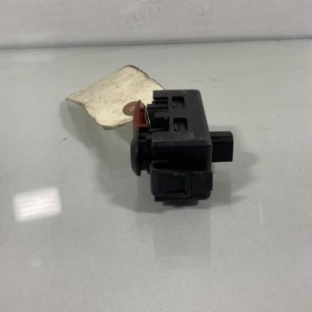 Bouton de warning RENAULT CLIO 3