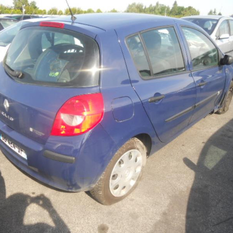 Bouton de warning RENAULT CLIO 3 Photo n°6