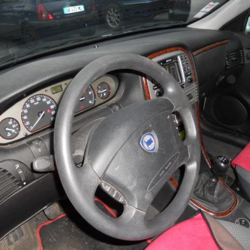 Leve vitre electrique avant gauche LANCIA LYBRA Photo n°9