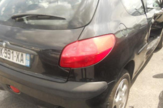 Bras essuie glace avant gauche PEUGEOT 206