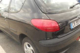 Bras essuie glace avant gauche PEUGEOT 206