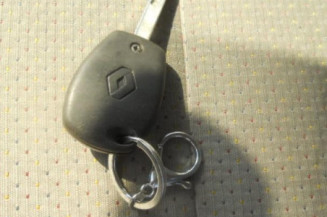 Maitre cylindre (freinage) RENAULT CLIO 3
