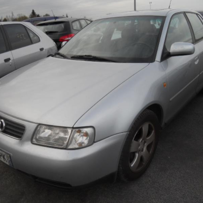 Retroviseur droit AUDI A3 1 Photo n°4