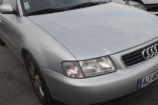 Retroviseur droit AUDI A3 1
