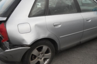 Retroviseur droit AUDI A3 1