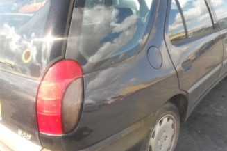 Bras essuie glace avant droit PEUGEOT 306