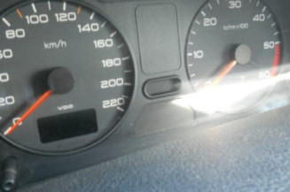 Bras essuie glace avant droit PEUGEOT 306
