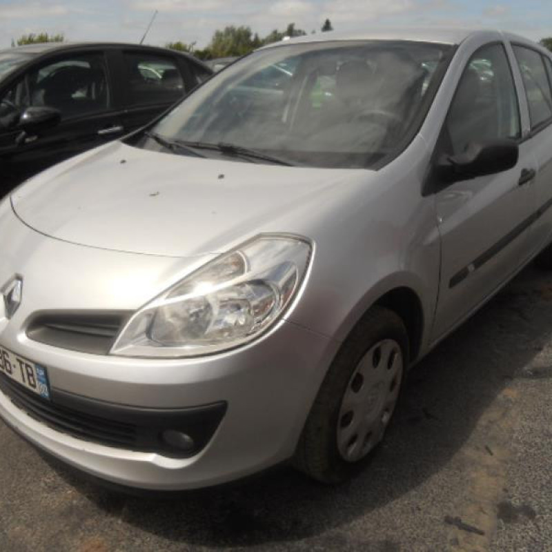 Bouton de warning RENAULT CLIO 3 Photo n°4