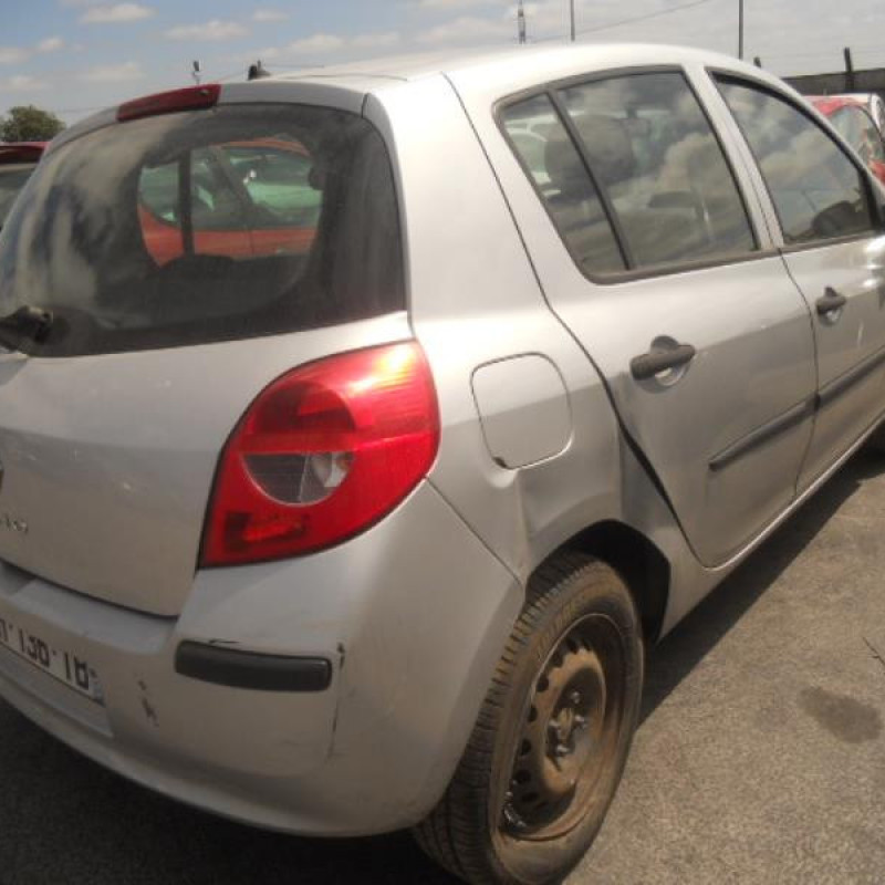Bouton de warning RENAULT CLIO 3 Photo n°6