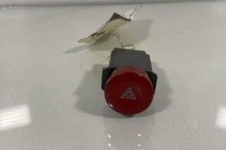 Bouton de warning CHEVROLET KALOS Photo n°1