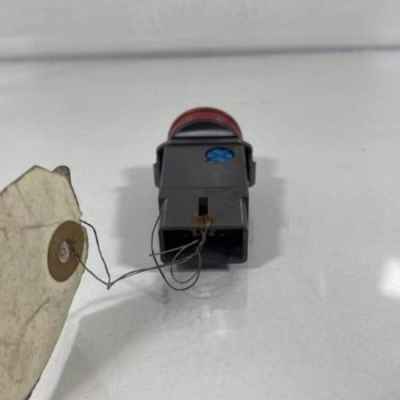 Bouton de warning CHEVROLET KALOS Photo n°3