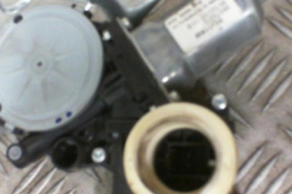 Leve vitre electrique avant gauche TOYOTA YARIS 2