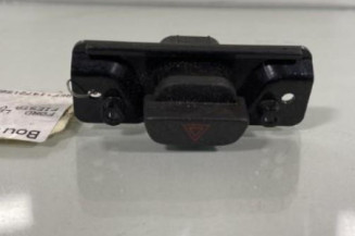 Bouton de warning FORD FIESTA 5 Photo n°1