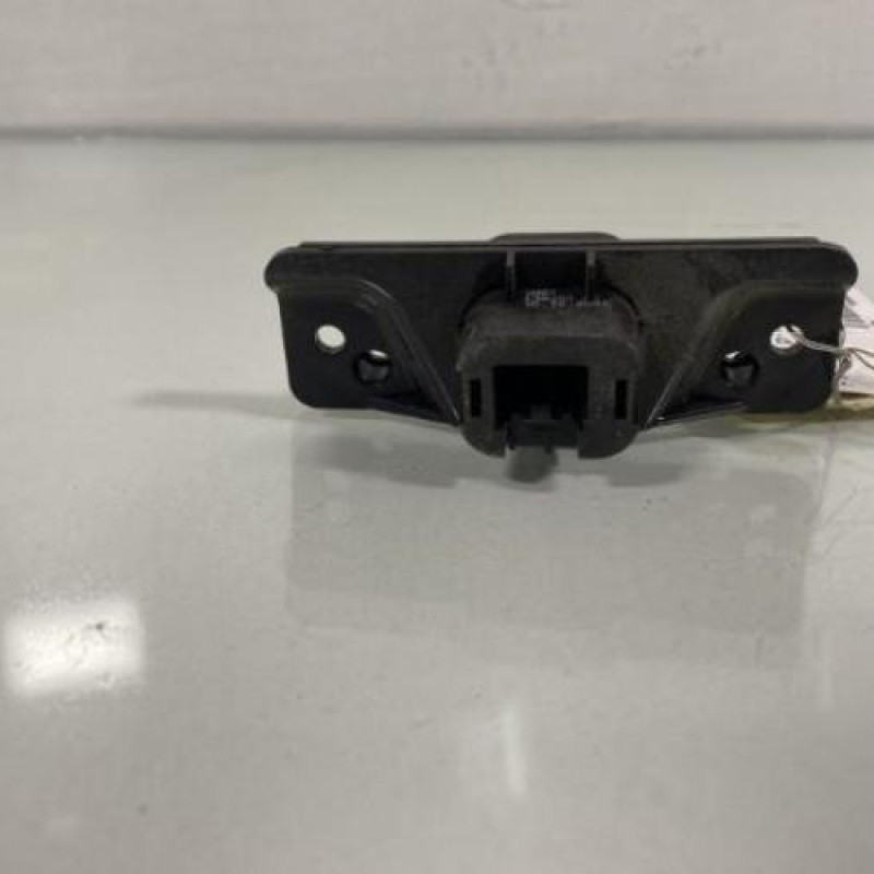 Bouton de warning FORD FIESTA 5 Photo n°3