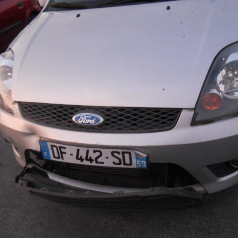 Bouton de warning FORD FIESTA 5 Photo n°5