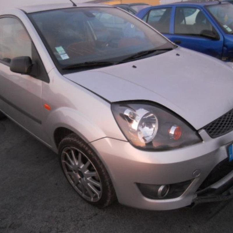 Bouton de warning FORD FIESTA 5 Photo n°6
