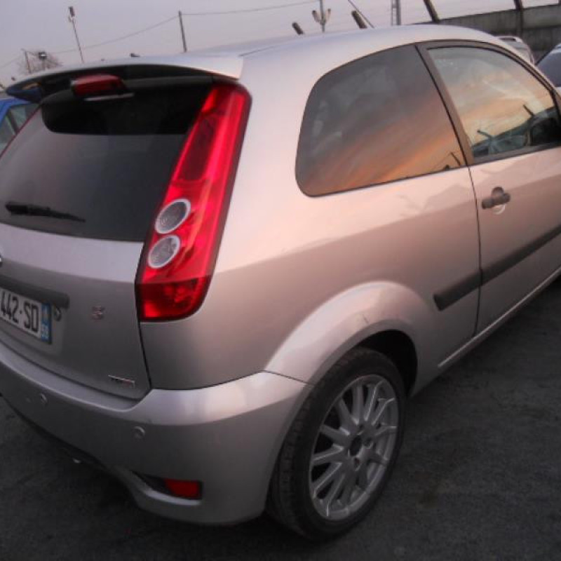 Bouton de warning FORD FIESTA 5 Photo n°7