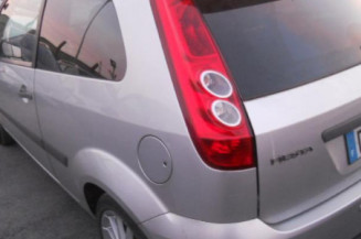 Bouton de warning FORD FIESTA 5