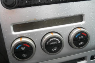 Leve vitre electrique avant droit NISSAN NAVARA 1