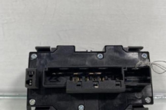 Bouton de warning MERCEDES CLASSE E 210