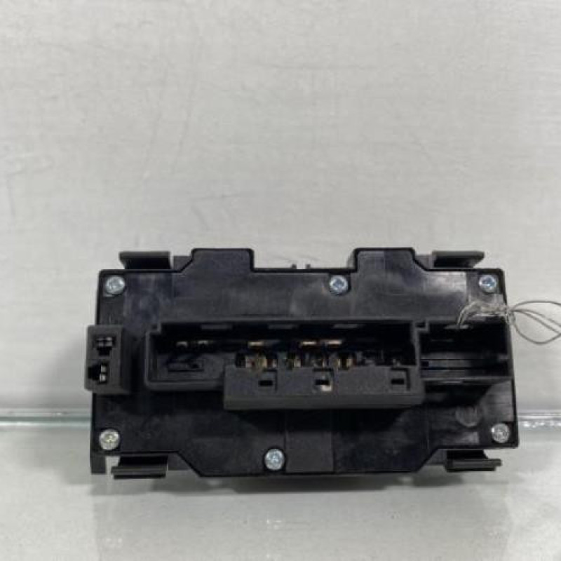 Bouton de warning MERCEDES CLASSE E 210 Photo n°2
