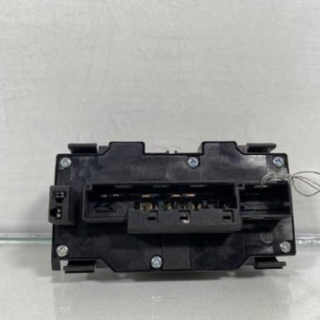 Bouton de warning MERCEDES CLASSE E 210