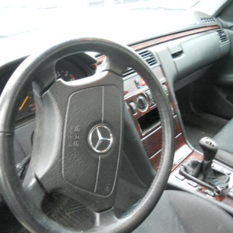 Com (Bloc Contacteur Tournant+Commodo Essuie Glace+Commodo Phare) MERCEDES CLASSE E 210 Photo n°9