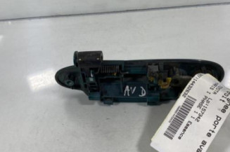 Poignee porte avant droit TOYOTA YARIS 1