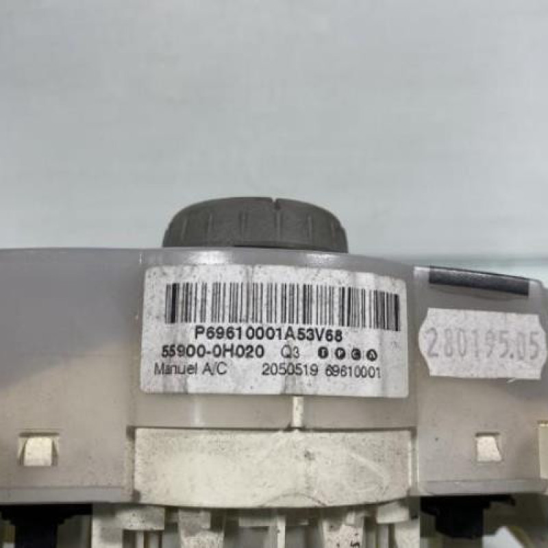 Commande chauffage TOYOTA AYGO 1 Photo n°3