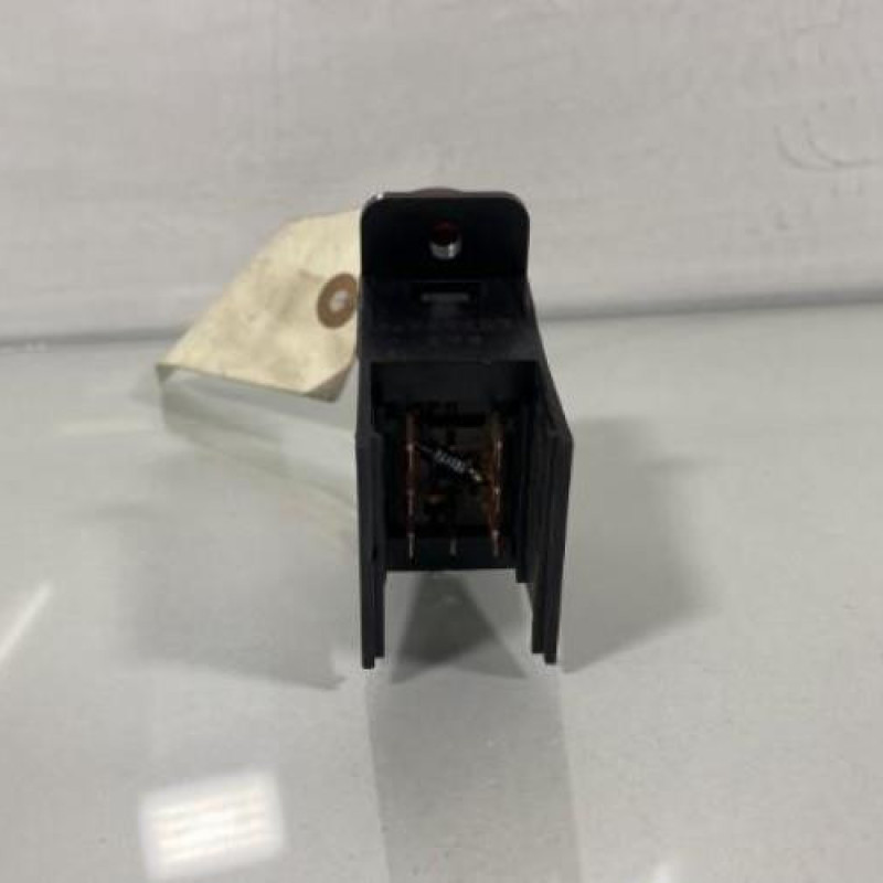 Bouton de warning OPEL AGILA A Photo n°3