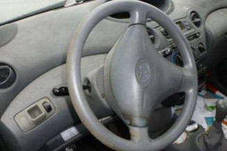 Bras essuie glace avant droit TOYOTA YARIS 1 Photo n°1