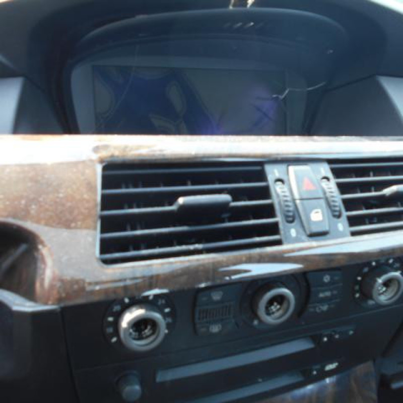 Leve vitre electrique avant gauche BMW SERIE 5 E61 Photo n°10