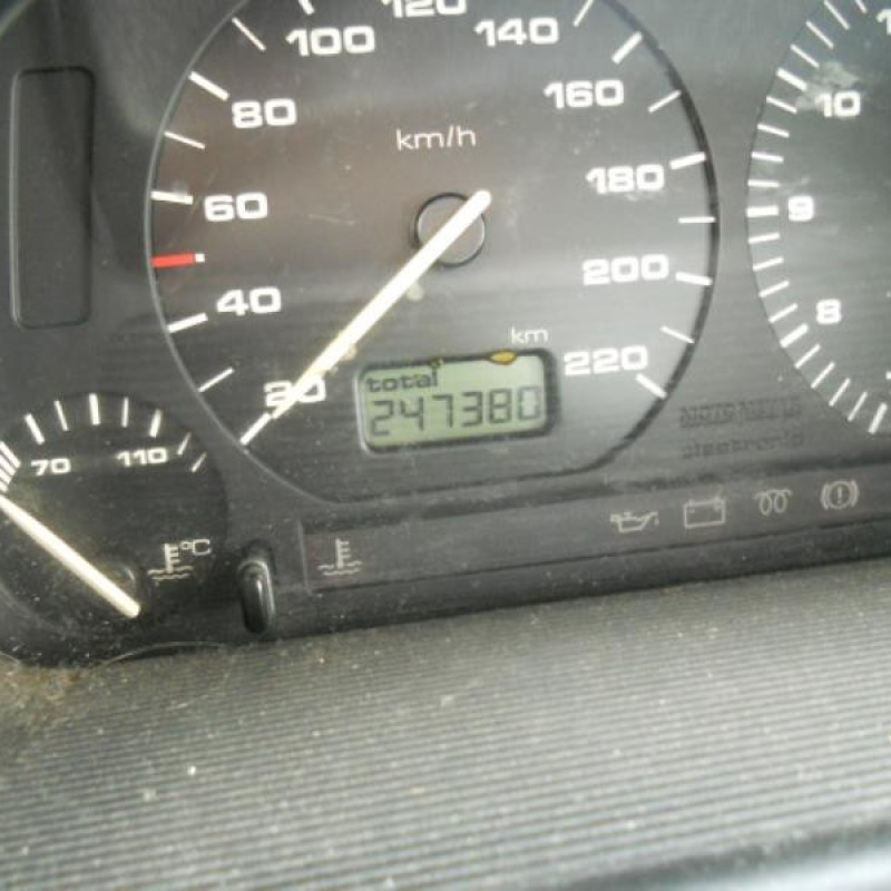 Bras essuie glace avant droit VOLKSWAGEN GOLF 3 Photo n°6