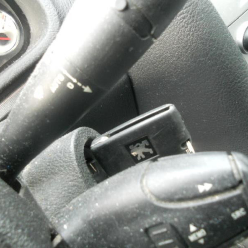 Bras essuie glace avant droit PEUGEOT 407 Photo n°8