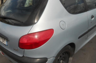 Bras essuie glace avant droit PEUGEOT 206